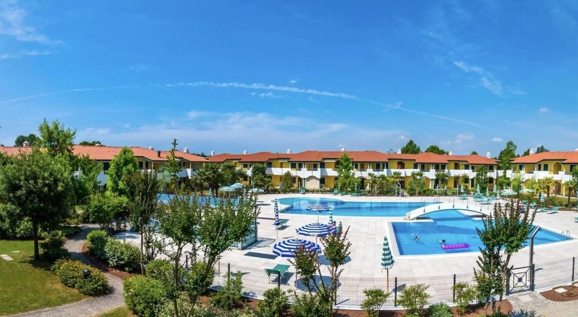 Relaxing Getaway With Pool And Garden In Bibione Apartment San Michele al Tagliamento Italy